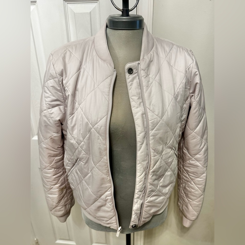 Lululemon Warm Two Ways Bomber size 8 in lilac